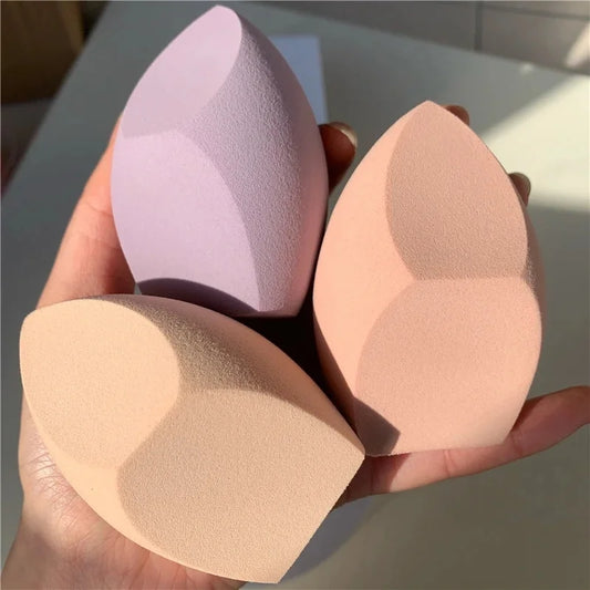 makeup puffs / beauty blenders